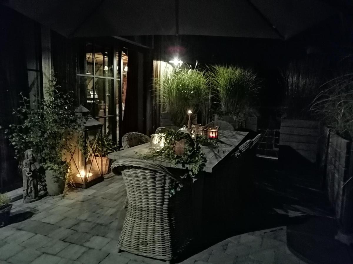 Le Hangar Des Voyageurs Petit-Halleux Exterior foto